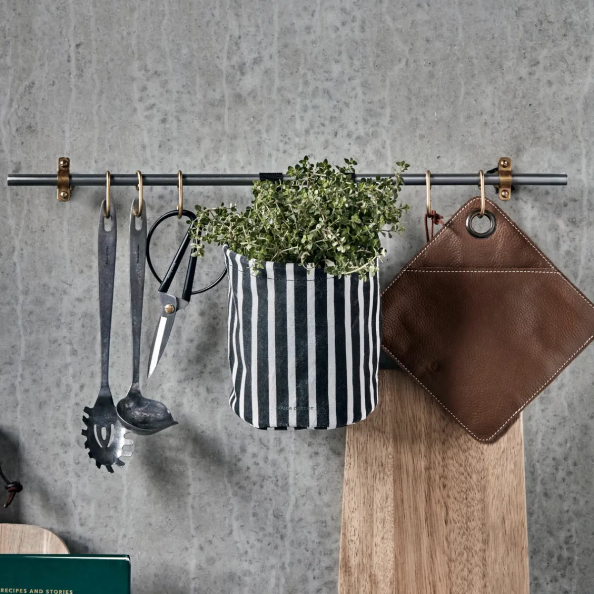 House Doctor Aufbewahrung|Aufbewahrung|Aufbewahrung, HDLava, Schwarz/Off-Weiß